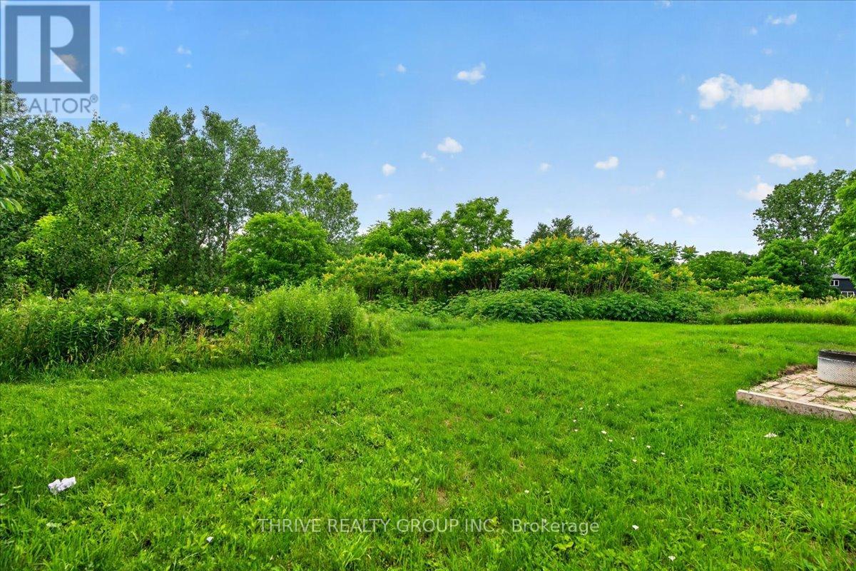 37 EMERY STREET W - 40