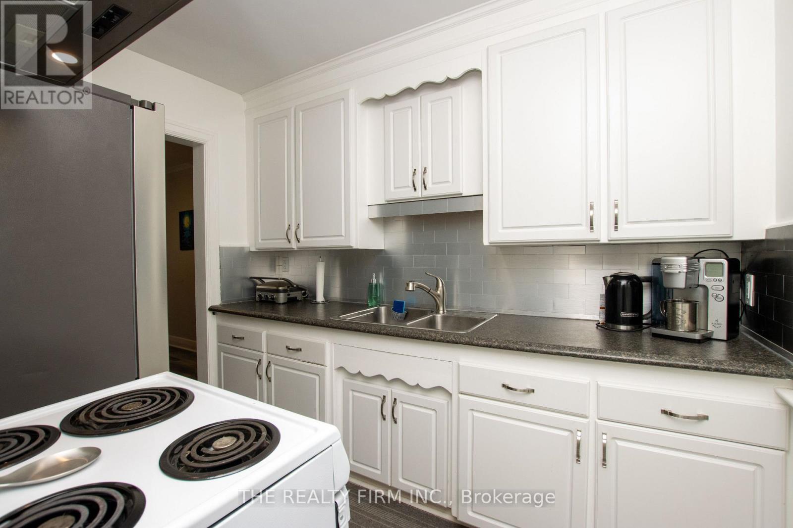 1319 WILTON AVENUE - 17
