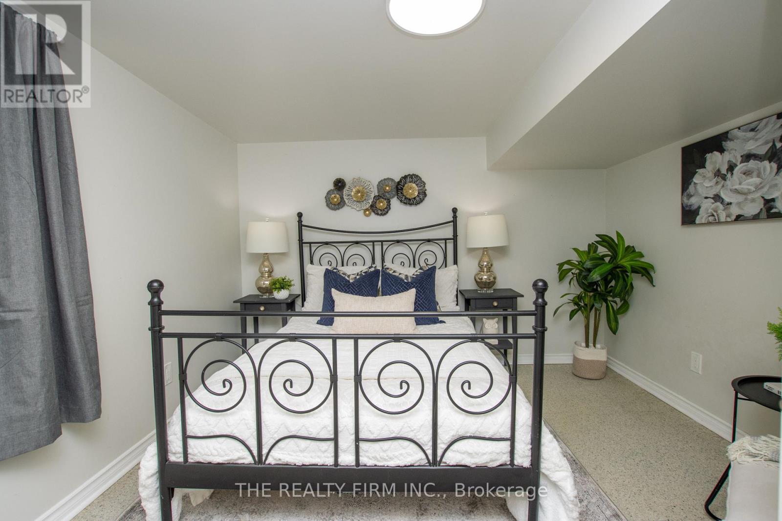 1319 WILTON AVENUE - 32