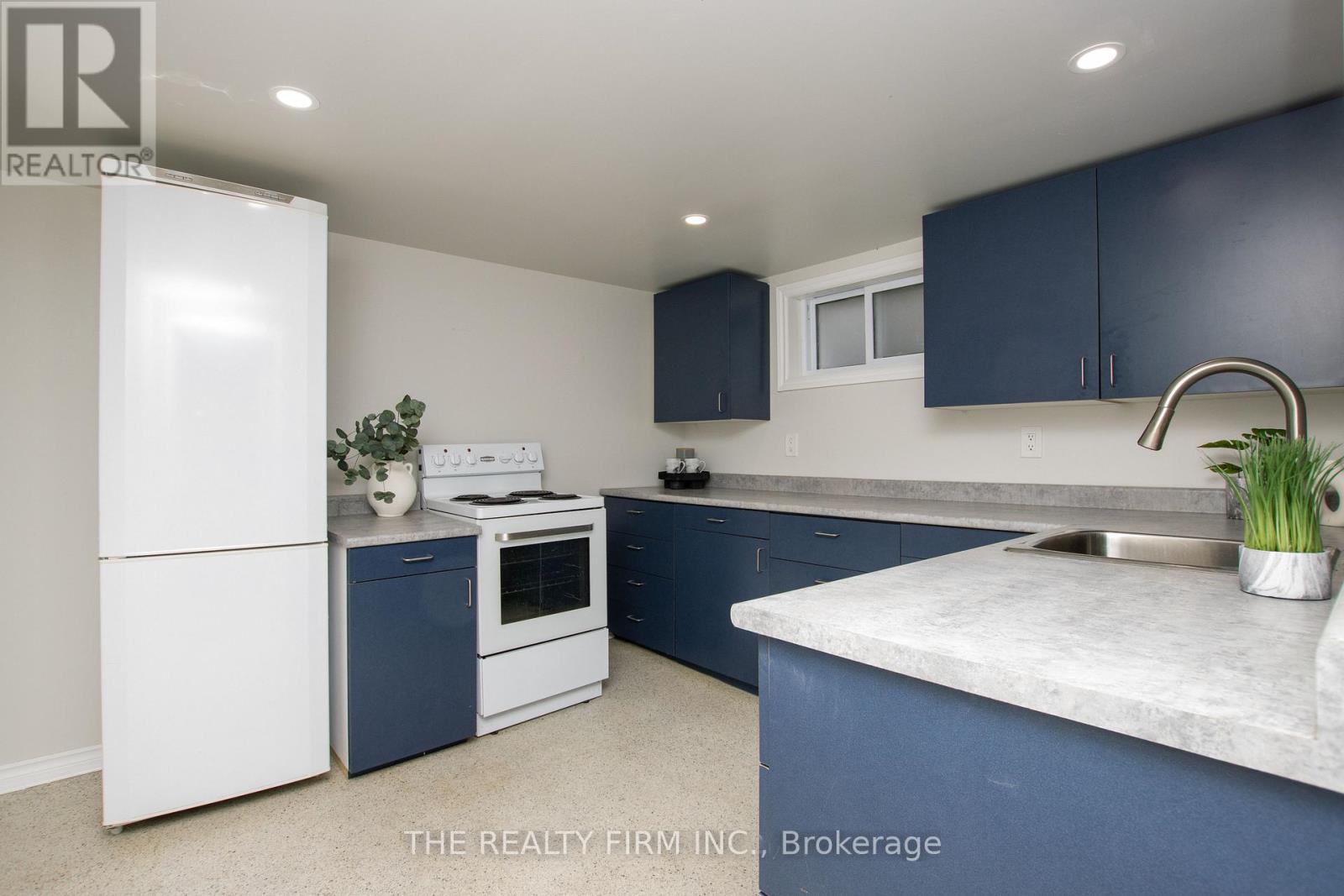 1319 WILTON AVENUE - 34