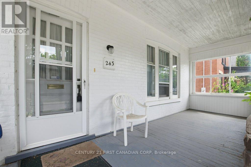 243 TECUMSEH AVENUE E - Image 4