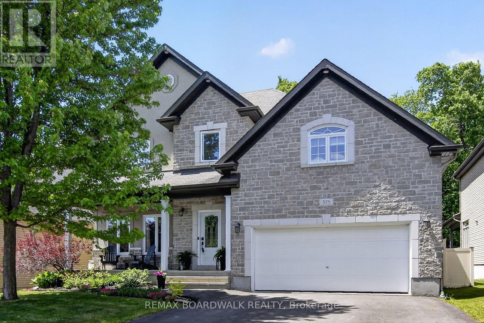 375 QUARTZ AVENUE - 1