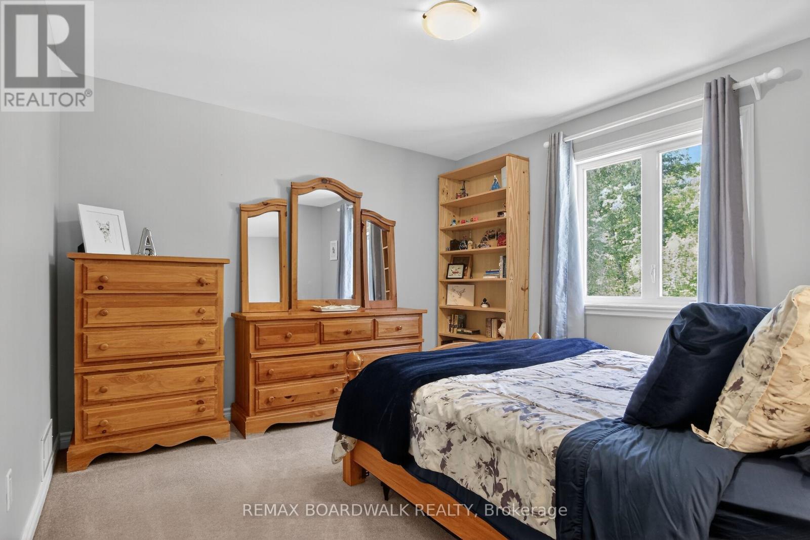 375 QUARTZ AVENUE - 19