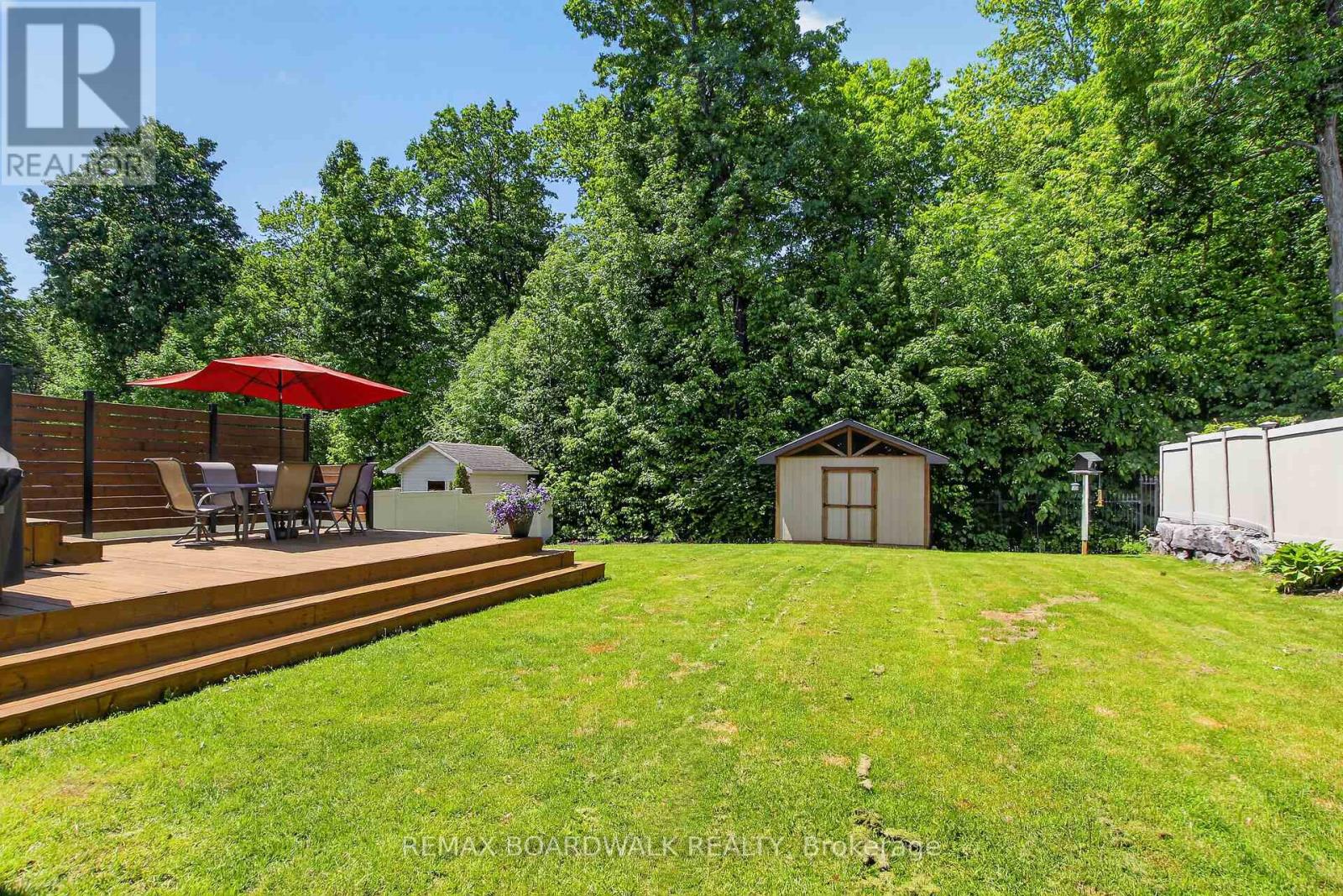375 QUARTZ AVENUE - 31