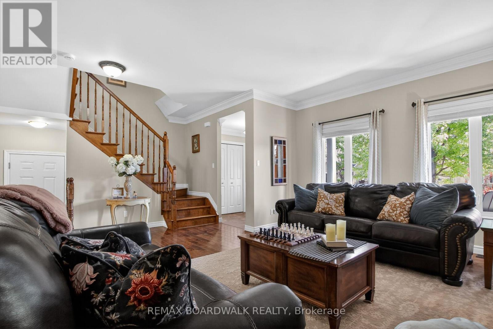 375 QUARTZ AVENUE - 7