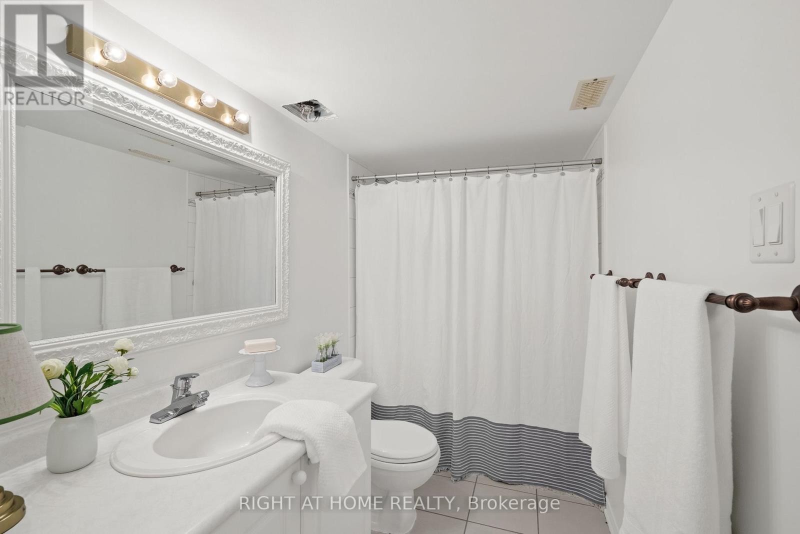 120 GRANDPARK CIRCLE - 25