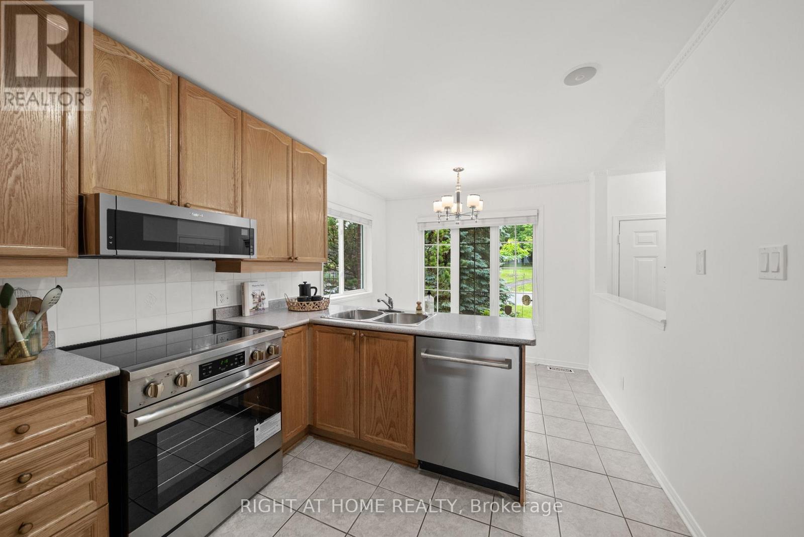 120 GRANDPARK CIRCLE - 9