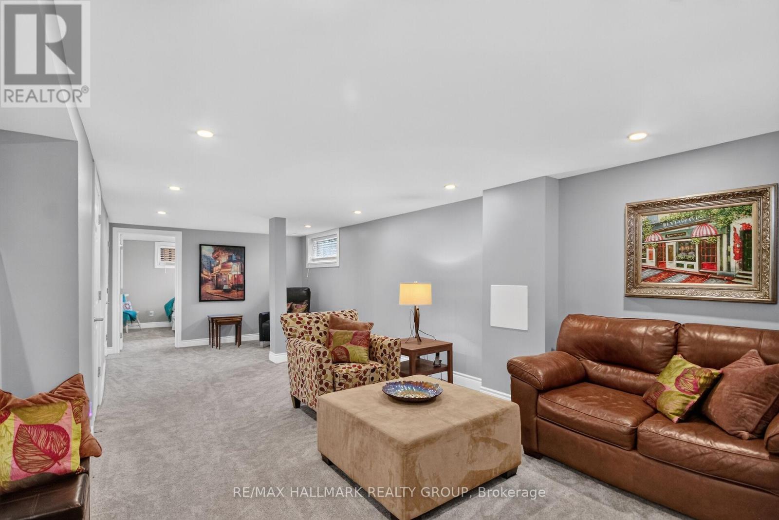1965 ROSEBELLA AVENUE - 28