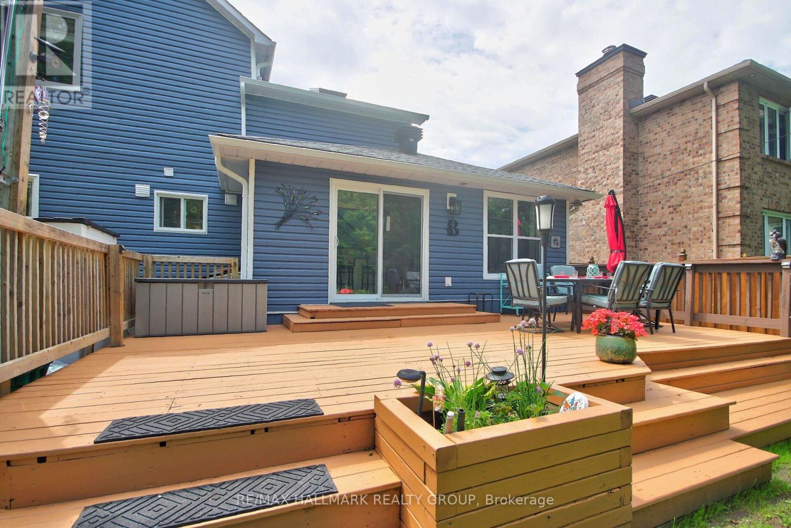 1965 ROSEBELLA AVENUE - 37
