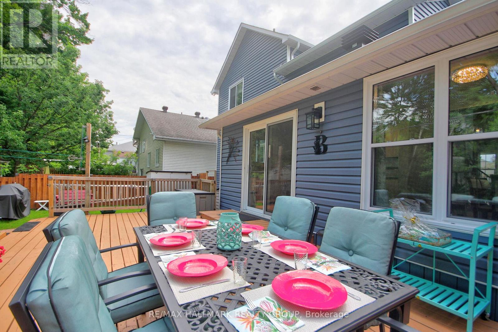 1965 ROSEBELLA AVENUE - 39