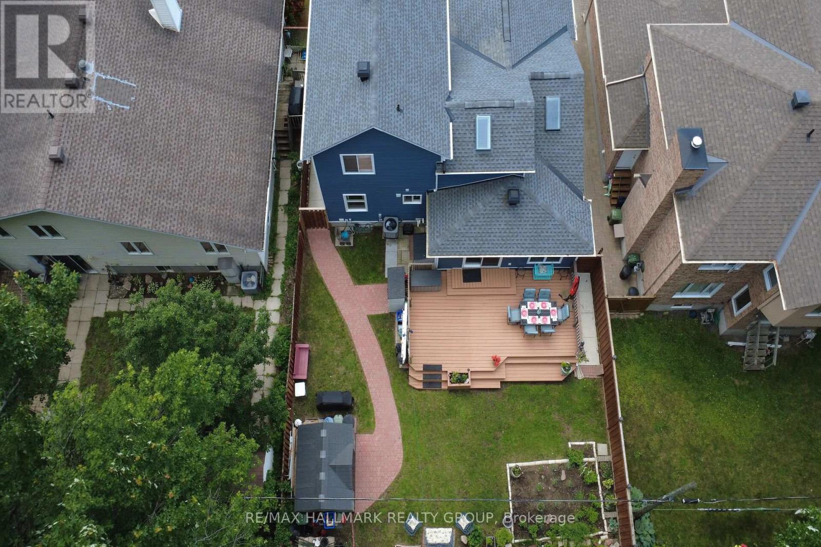 1965 ROSEBELLA AVENUE - 46