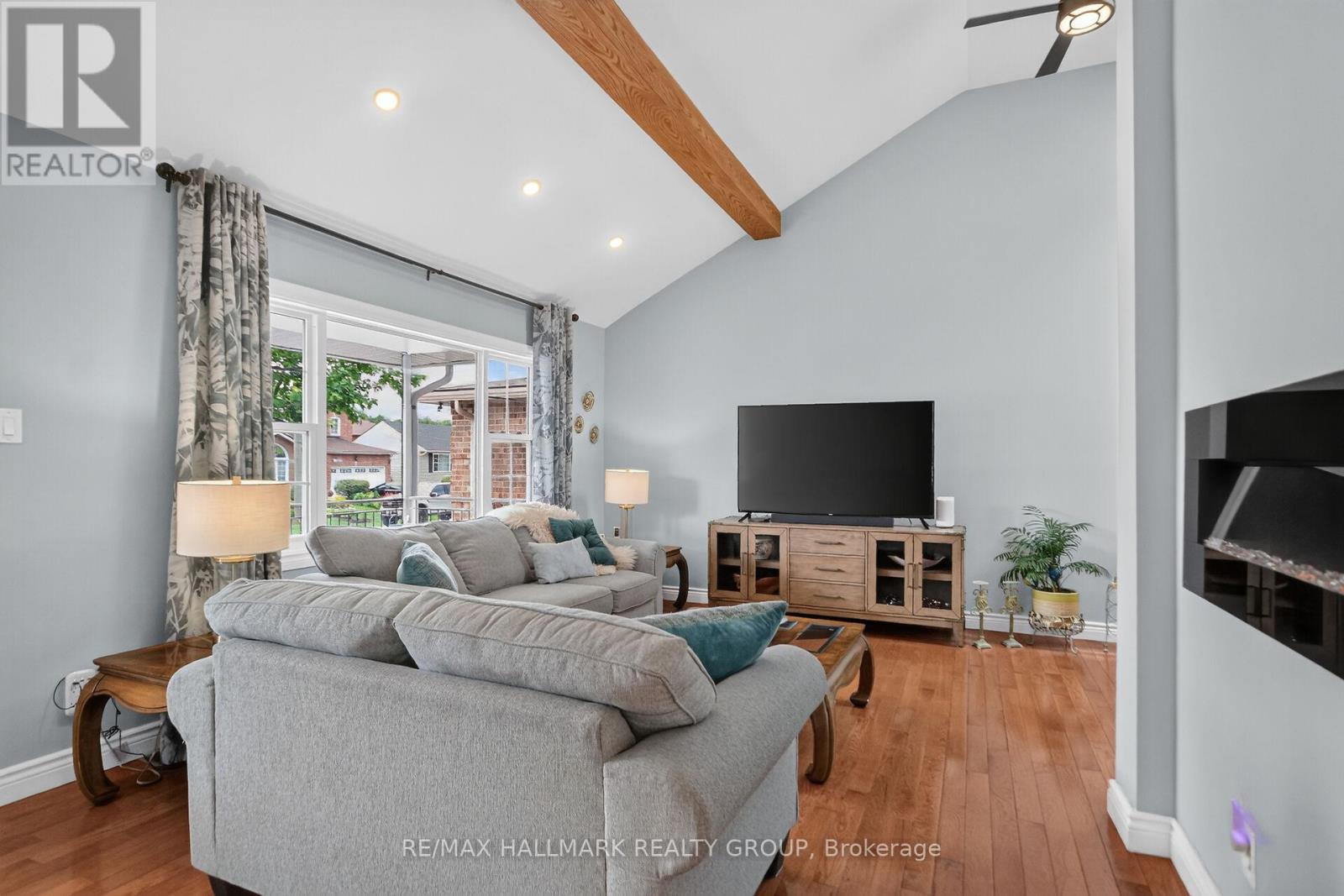 1965 ROSEBELLA AVENUE - 8