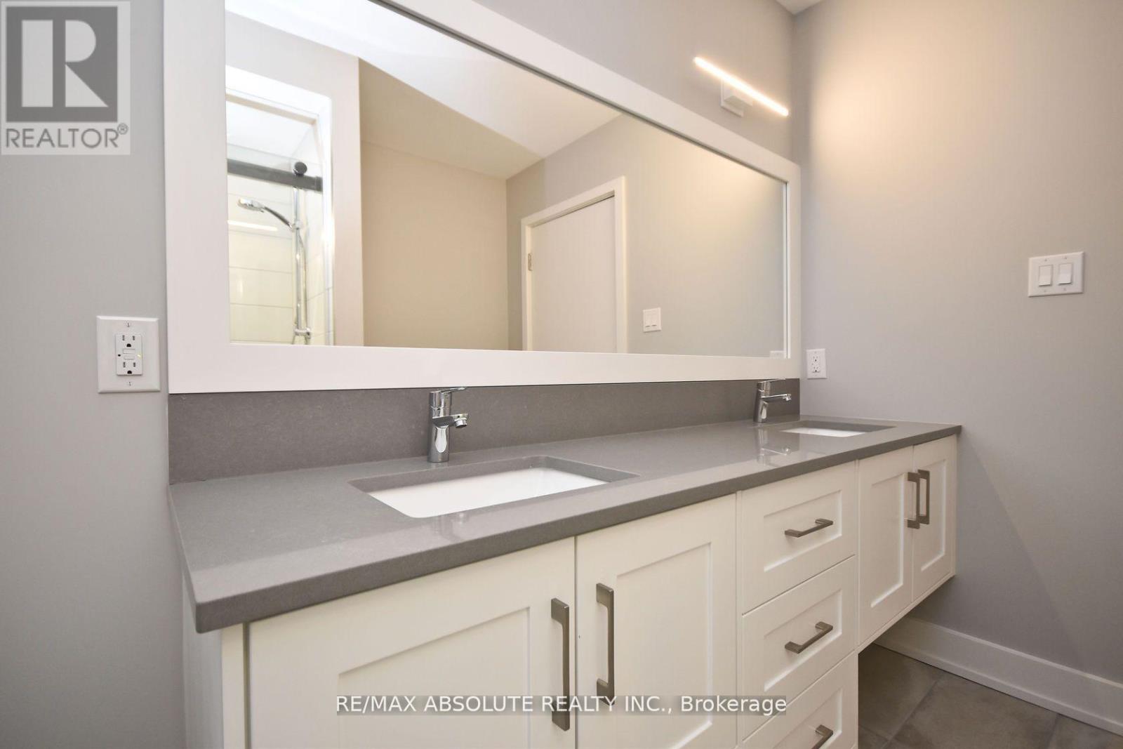 Two Bedroom for Rent in Ottawa – 1 – 280 DALY AVENUE, Ottawa – By Peter Sagos - Image 14