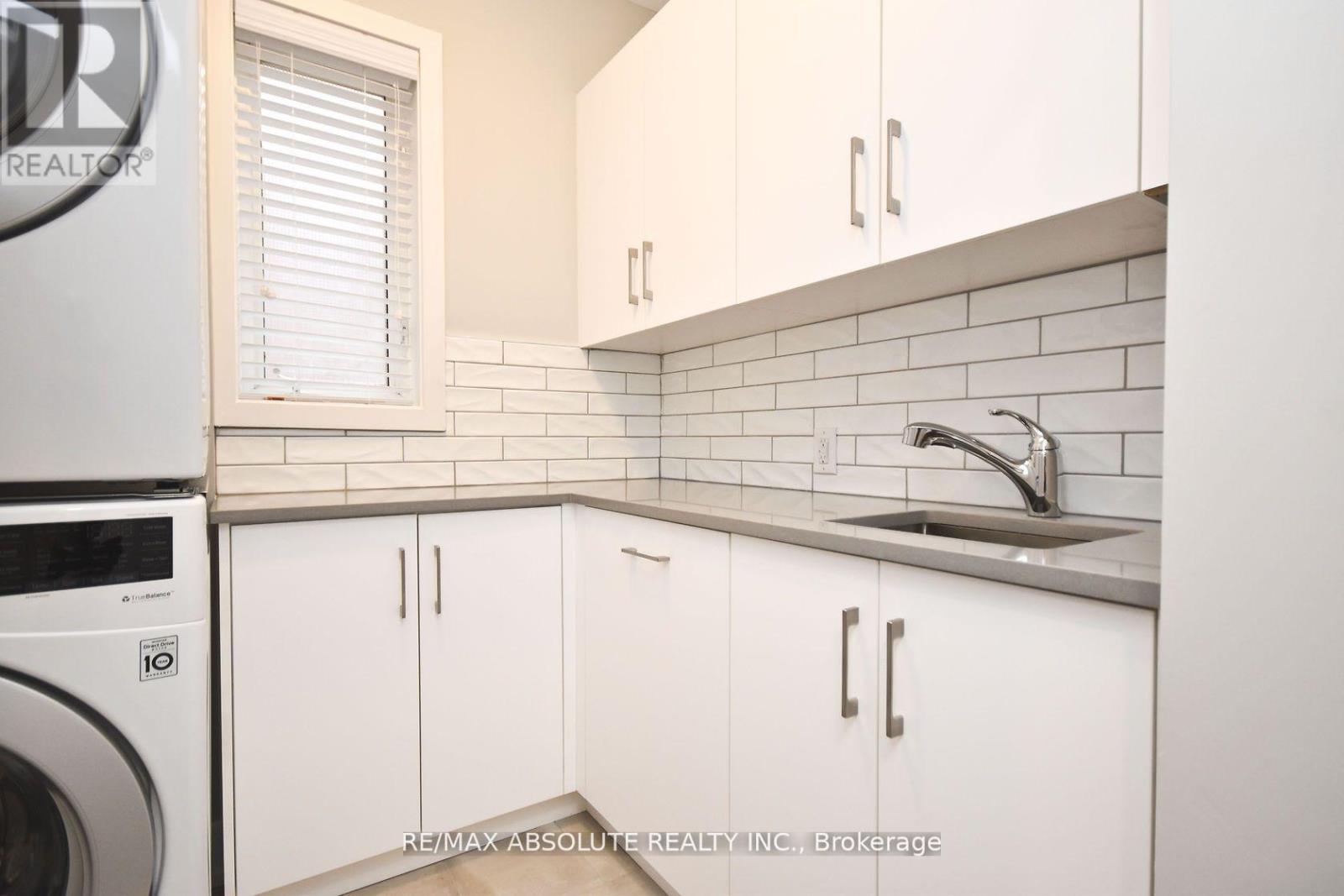 Two Bedroom for Rent in Ottawa – 1 – 280 DALY AVENUE, Ottawa – By Peter Sagos - Image 17