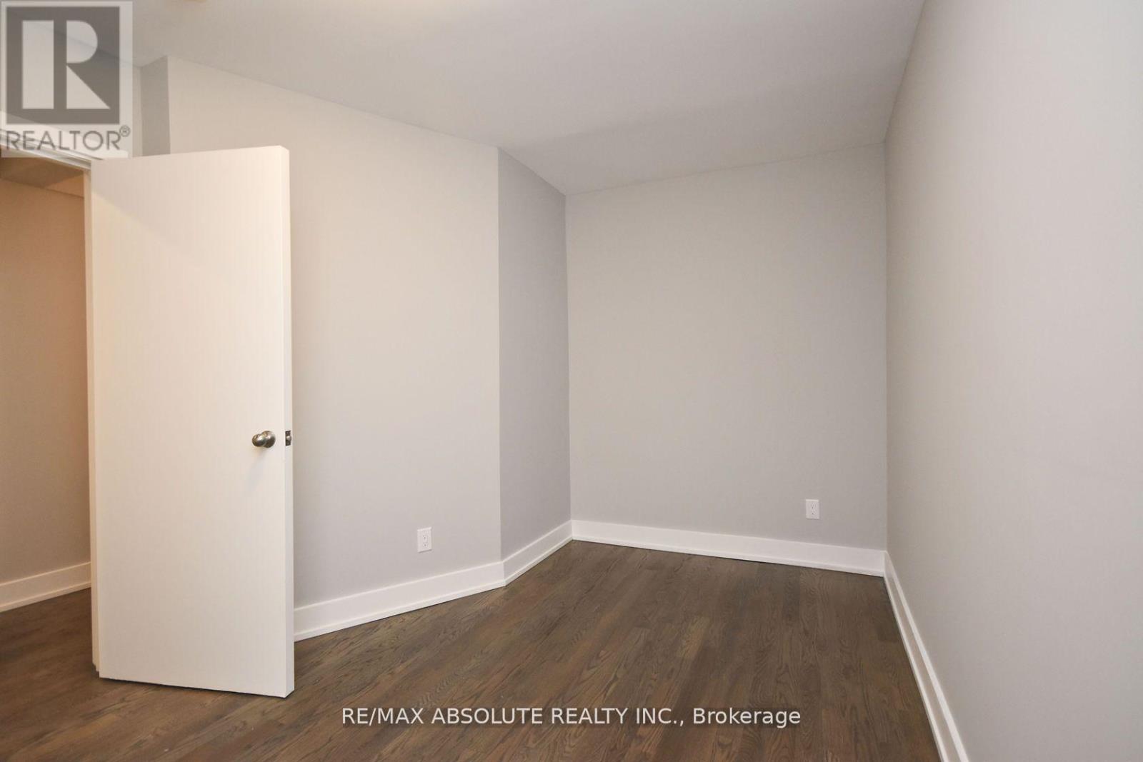 Two Bedroom for Rent in Ottawa – 1 – 280 DALY AVENUE, Ottawa – By Peter Sagos - Image 22