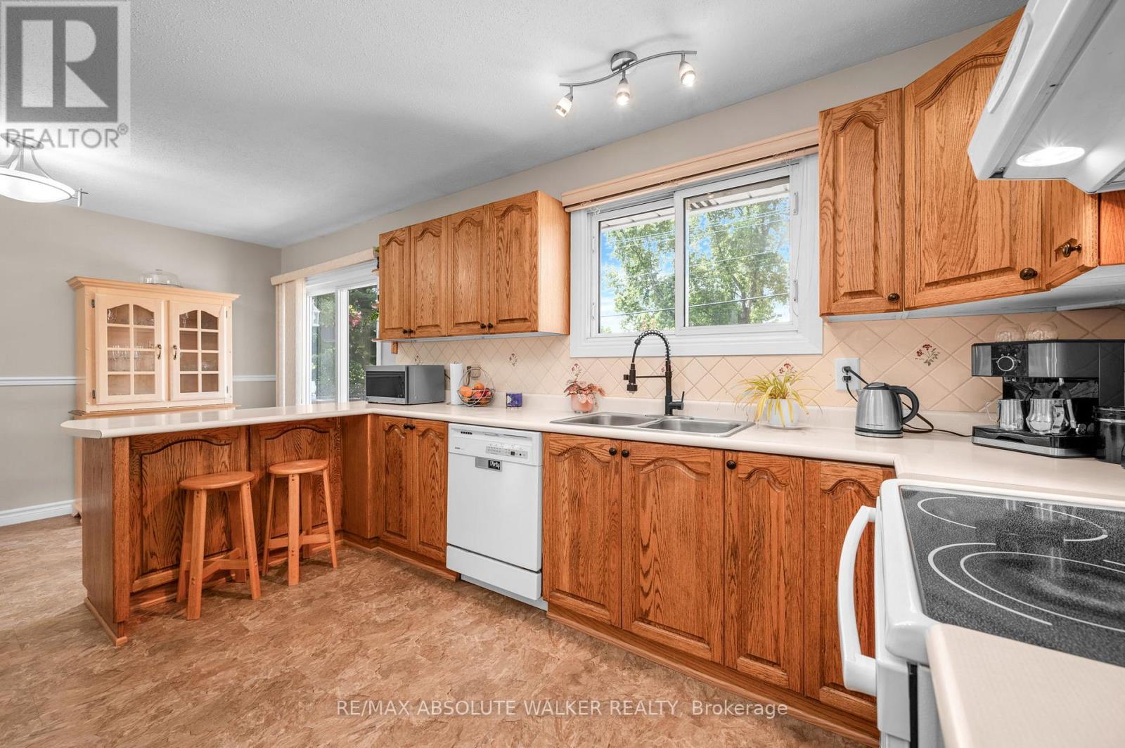 337 ROXDALE AVENUE - 21