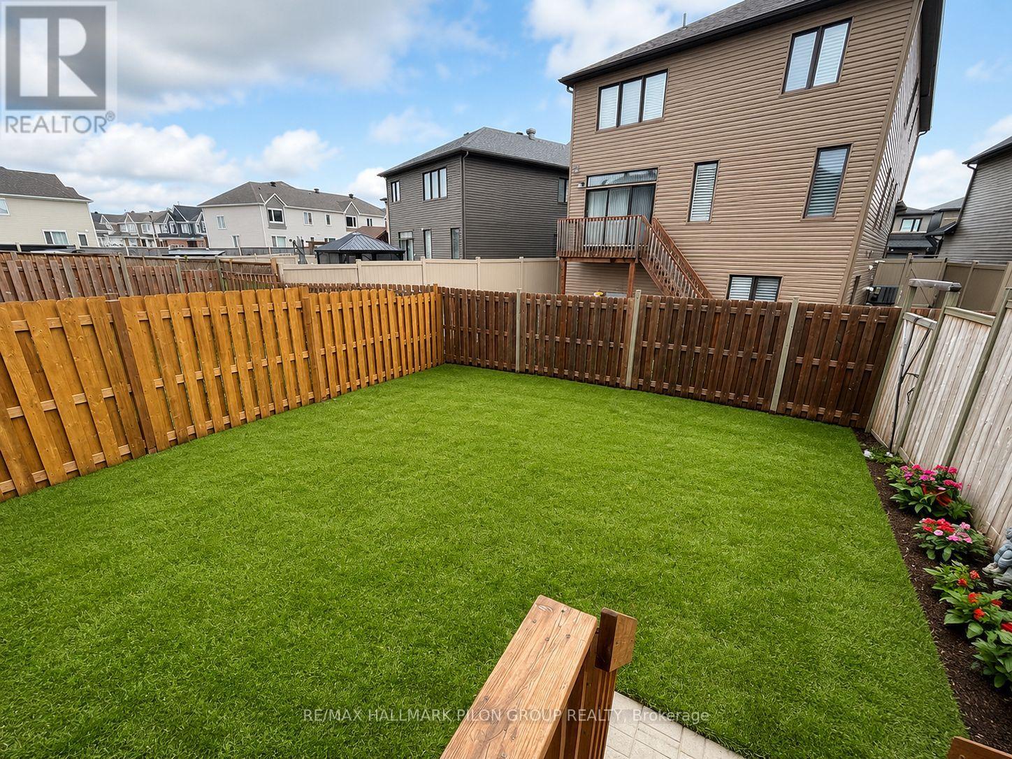 House for Rent in Ottawa – 55 DAMSELFISH WALK, Ottawa – By Peter Sagos - Image 13