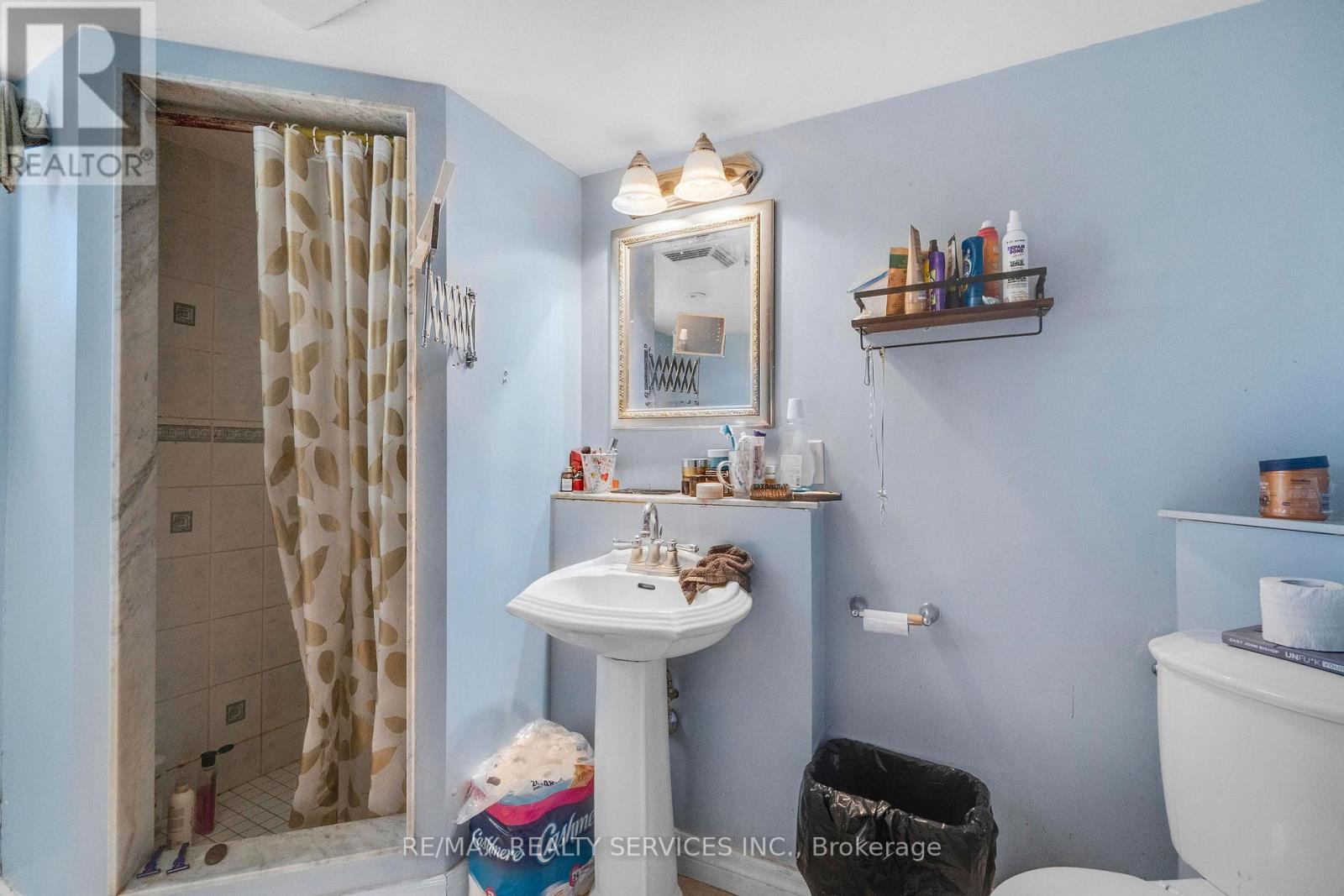 2 PARSONS AVENUE - 25