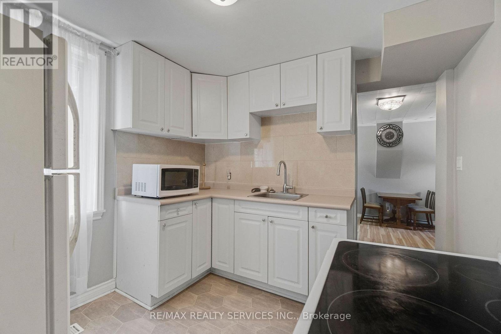 2 PARSONS AVENUE - 7