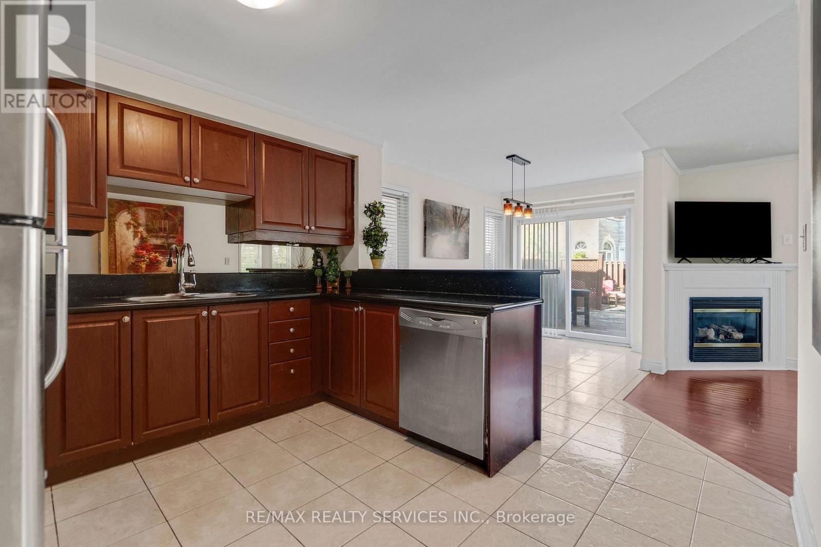 7419 BLACK WALNUT TRAIL - 8