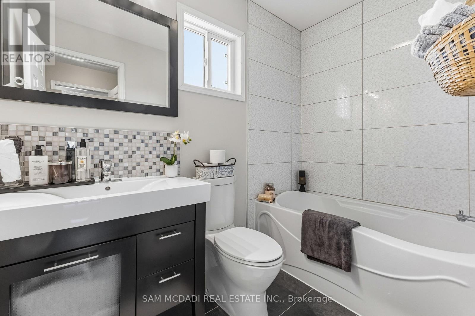 6643 MOCKINGBIRD LANE - 22