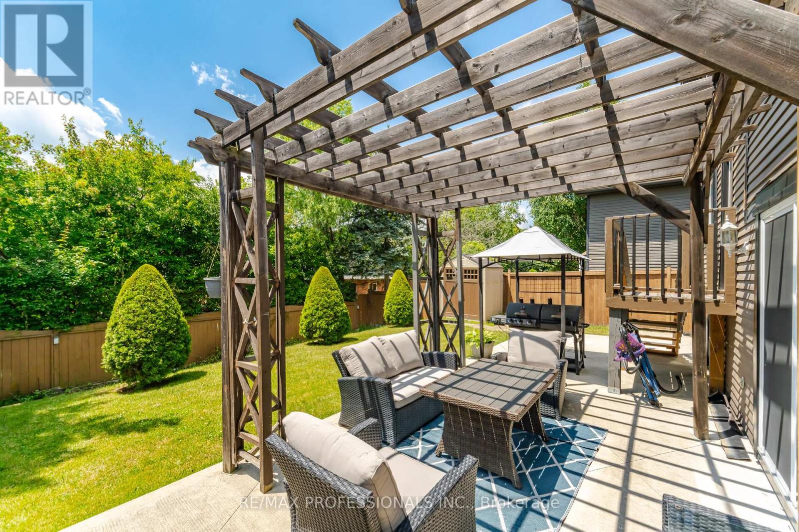 12 RICHVALE DRIVE S - 37