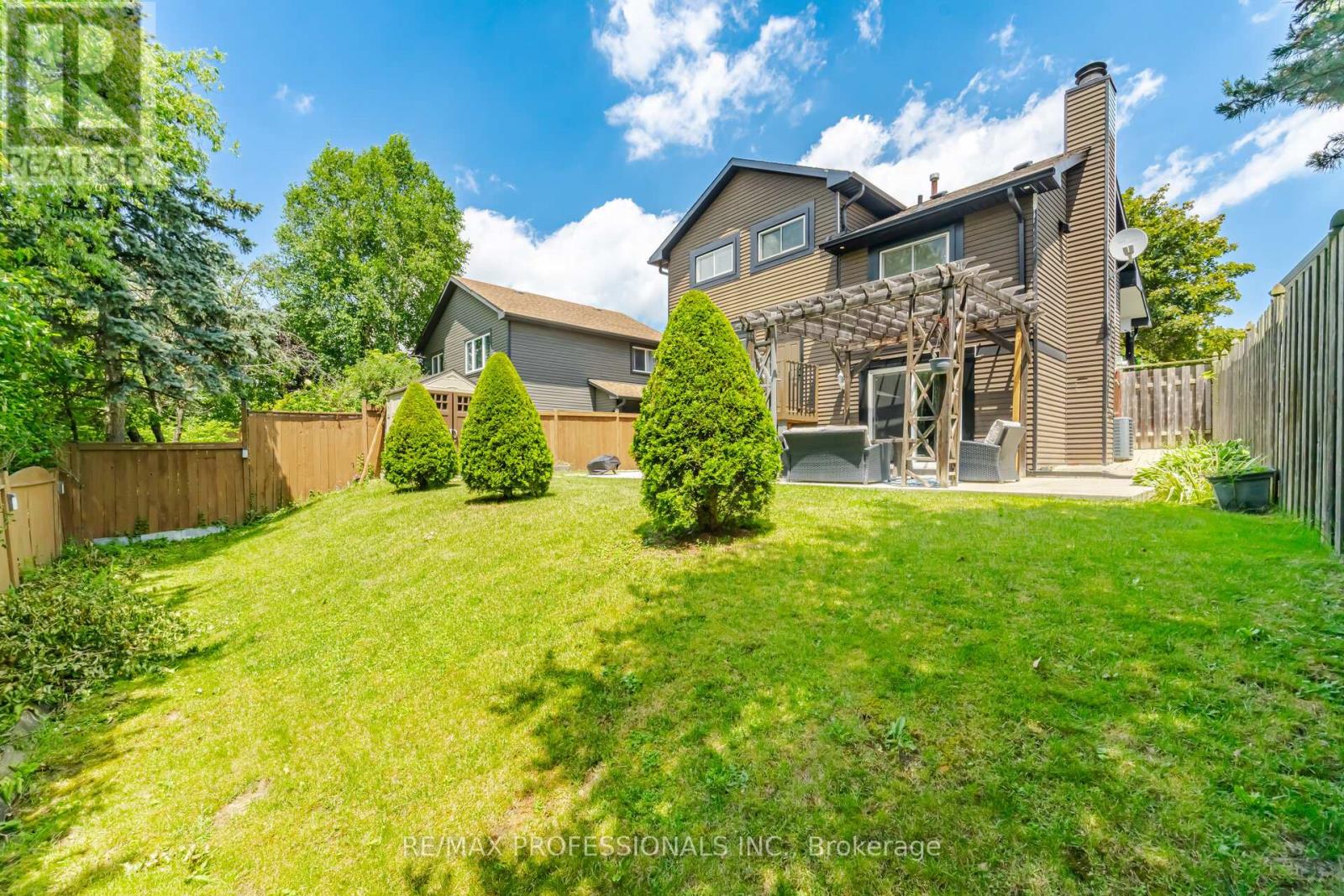 12 RICHVALE DRIVE S - 38