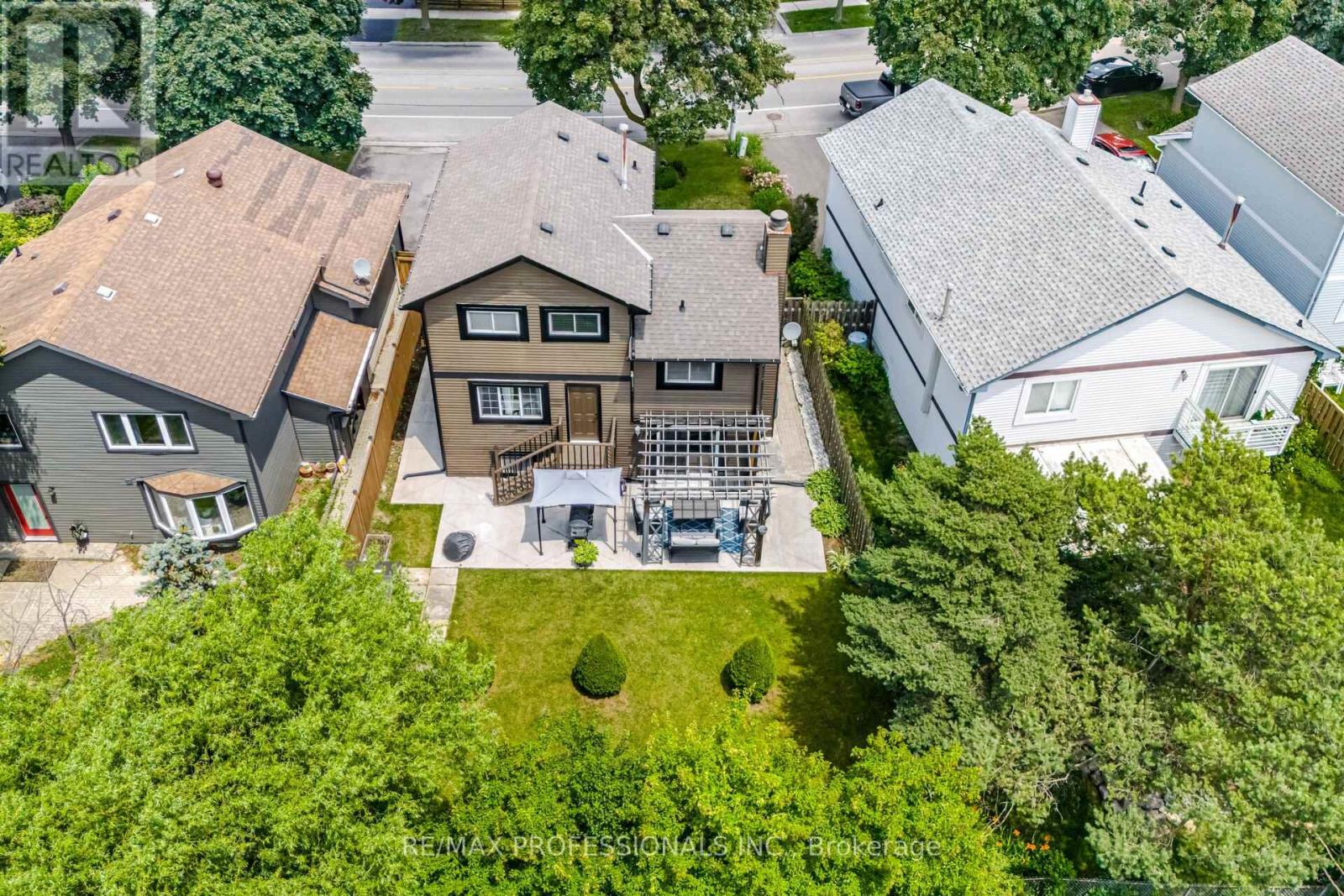 12 RICHVALE DRIVE S - 41
