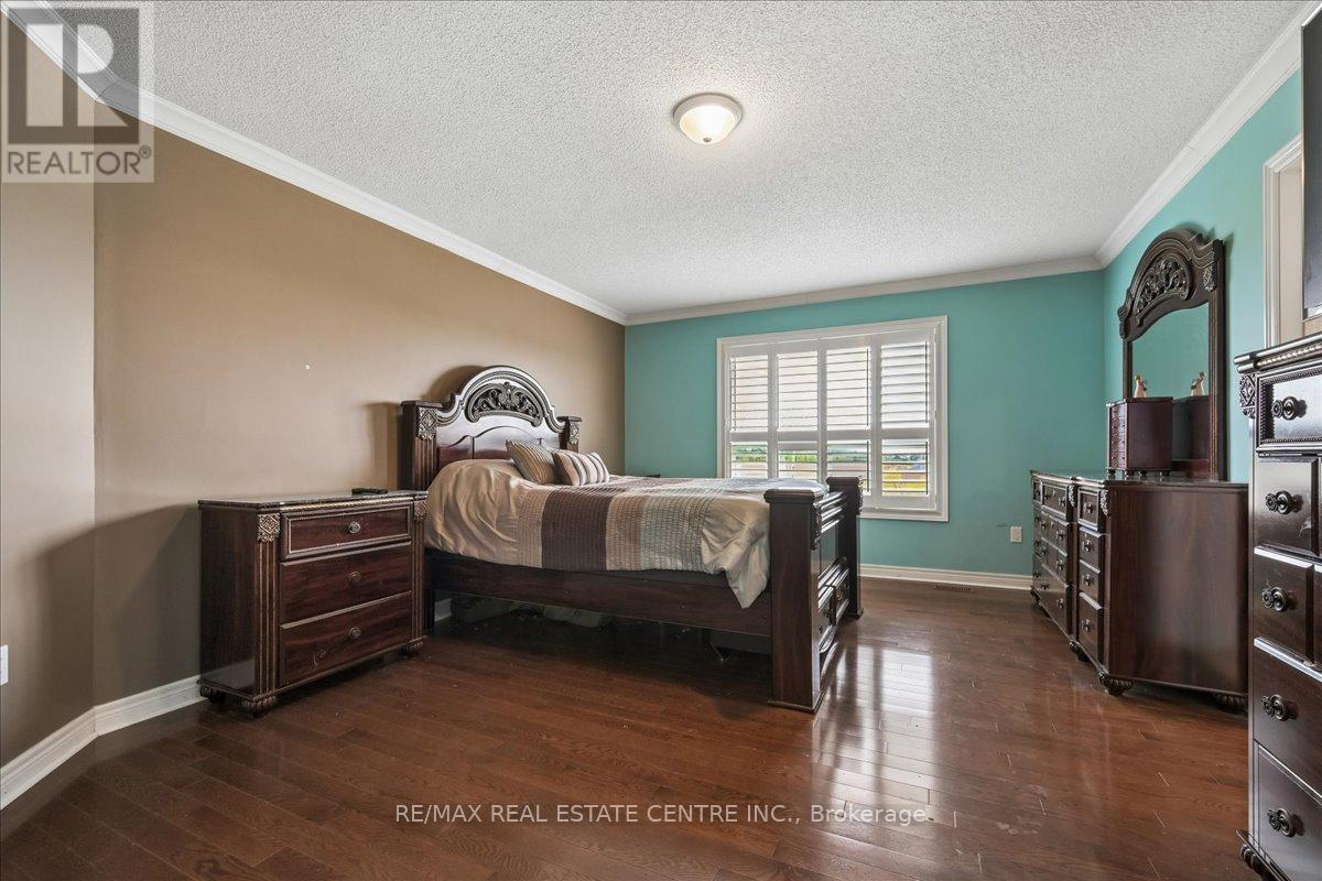 33 PAULA COURT - 17