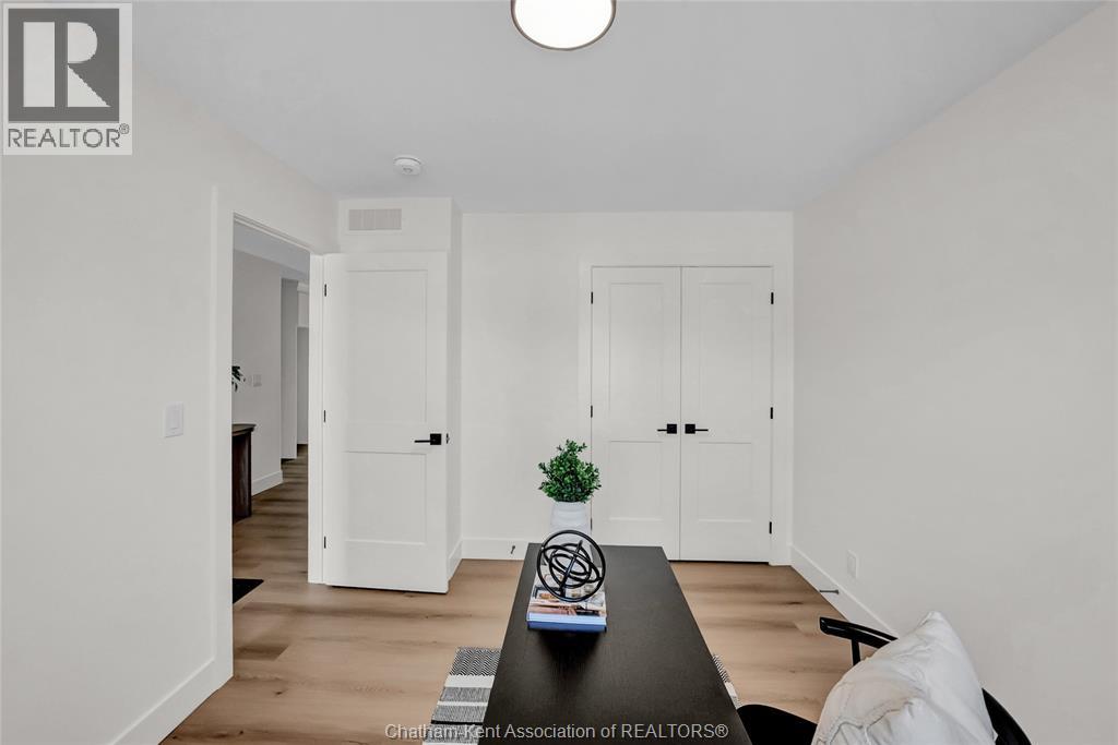 27 Cornerstone PLACE - 32