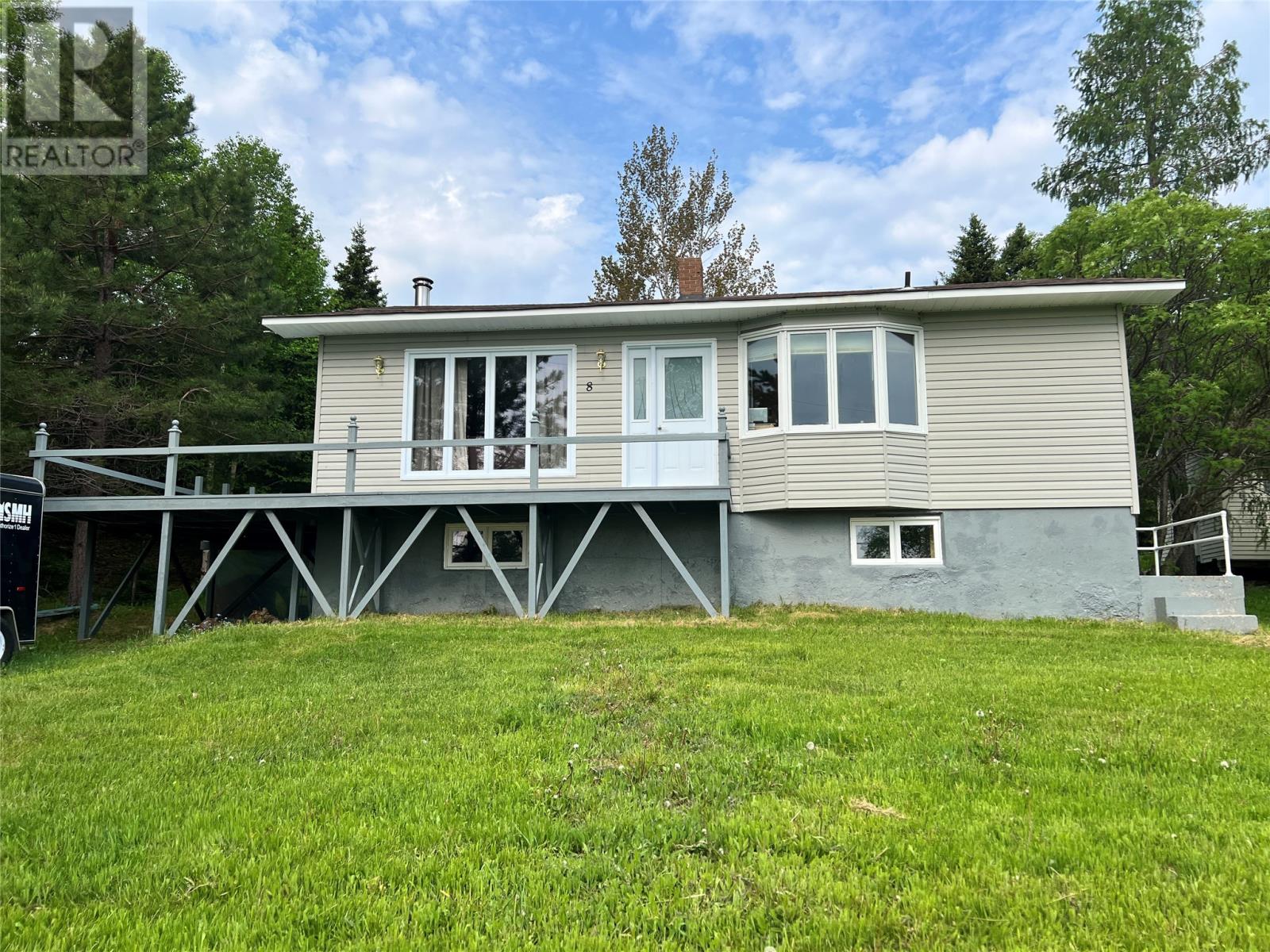 8 Bayview Road - 1
