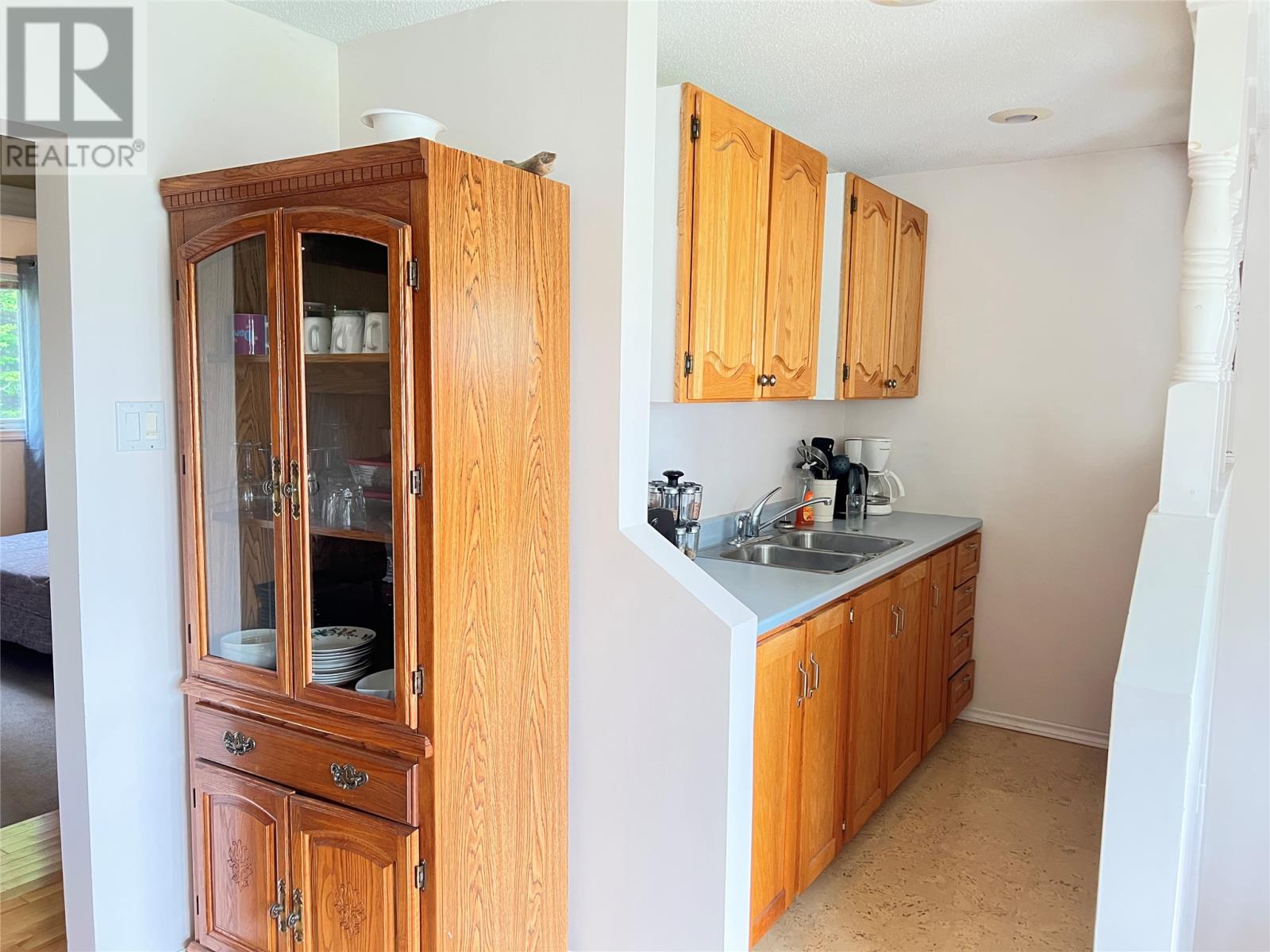 8 Bayview Road - 7