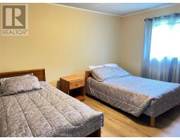 8 Bayview Road thumbnail 10