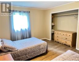 8 Bayview Road thumbnail 11