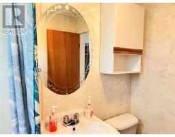 8 Bayview Road thumbnail 18