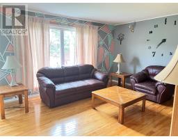 8 Bayview Road thumbnail 2