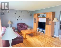 8 Bayview Road thumbnail 3