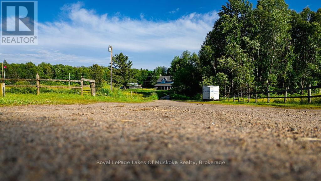 2245 AHMIC LAKE ROAD - 15