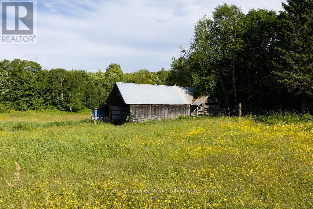 2245 AHMIC LAKE ROAD - 28