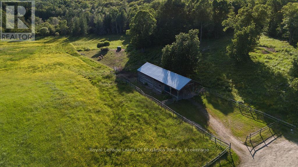 2245 AHMIC LAKE ROAD - 30