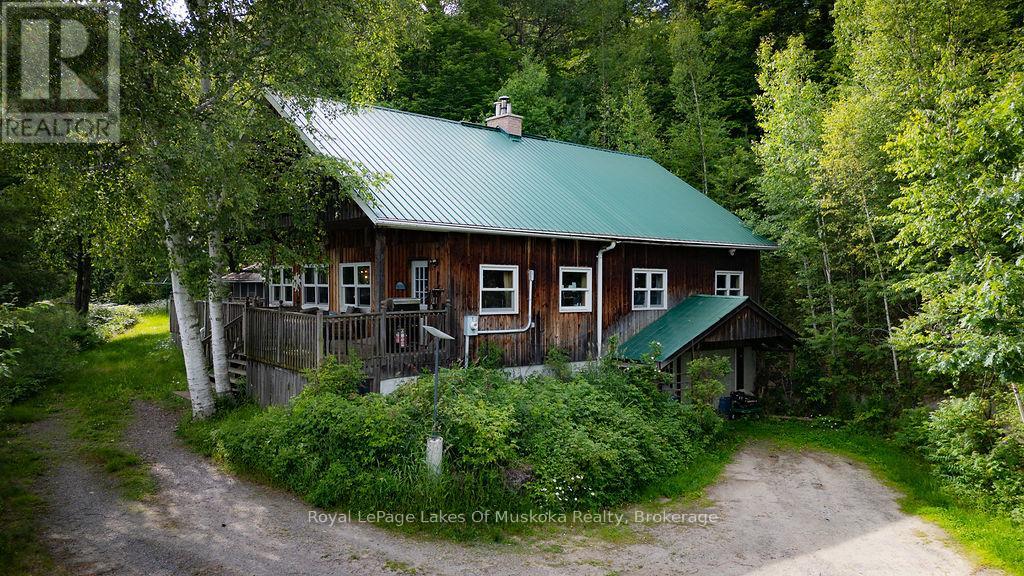2245 AHMIC LAKE ROAD - 47