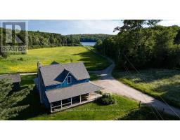 2245 Ahmic Lake Road, Magnetawan, ON P0A1P0 Photo 16