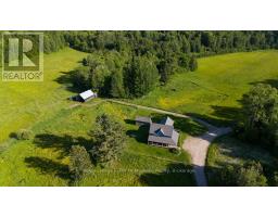 2245 Ahmic Lake Road, Magnetawan, ON P0A1P0 Photo 18