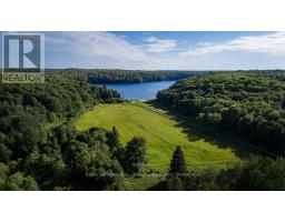 2245 Ahmic Lake Road, Magnetawan, ON P0A1P0 Photo 22