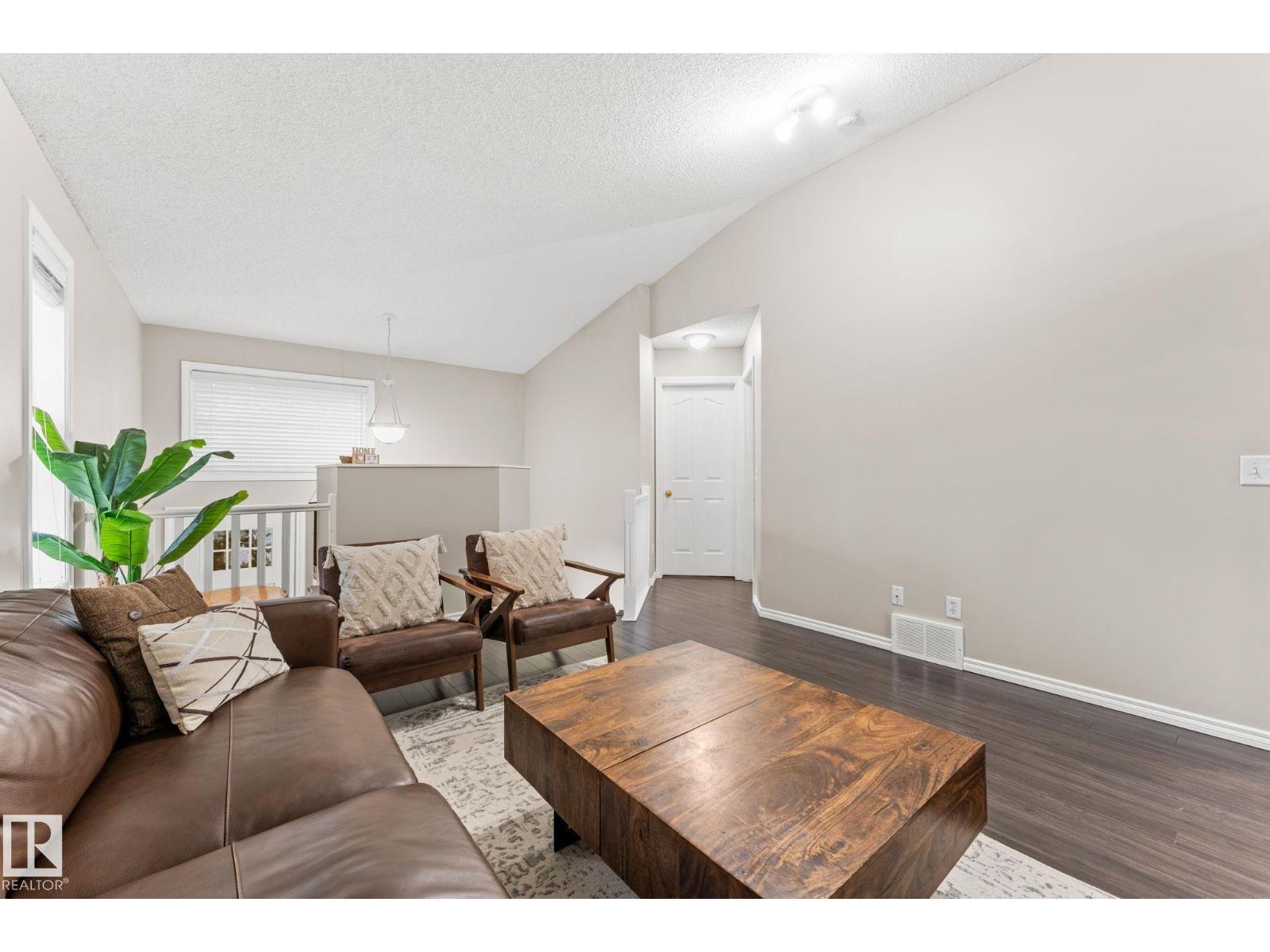 16211 90 ST NW NW — photo 9