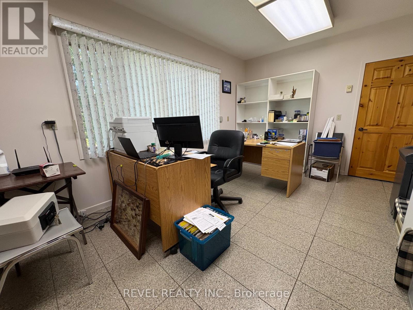 404 THIRTEENTH AVENUE - 18