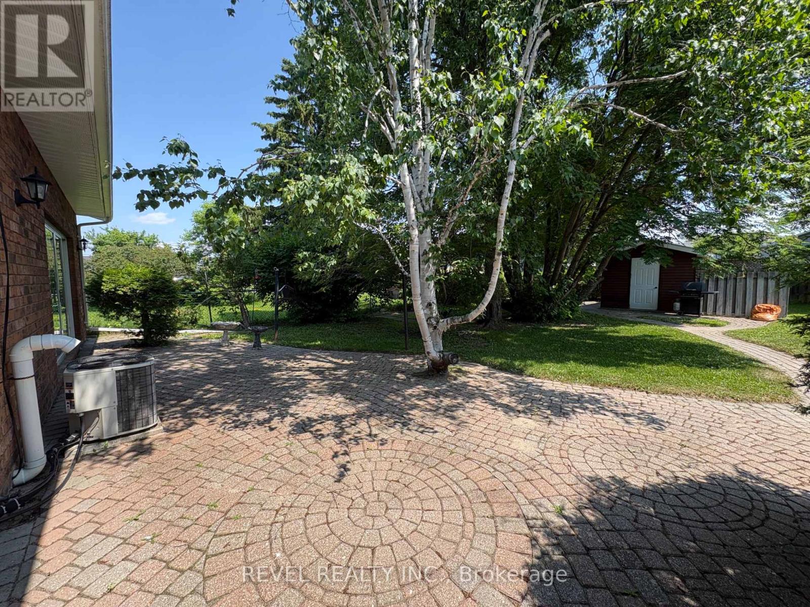 404 THIRTEENTH AVENUE - 45