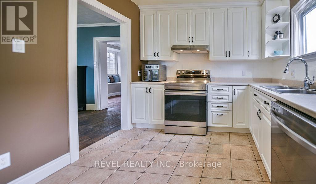 181 HEMLOCK STREET - 13