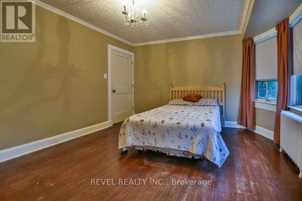 181 HEMLOCK STREET - 28