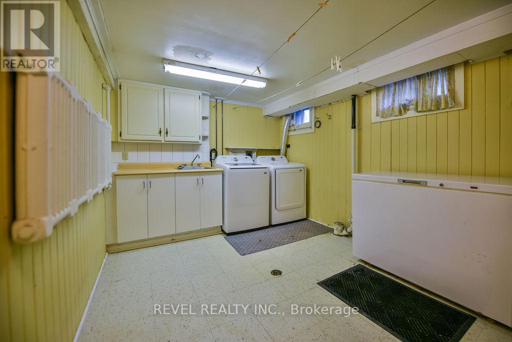 181 HEMLOCK STREET - 32